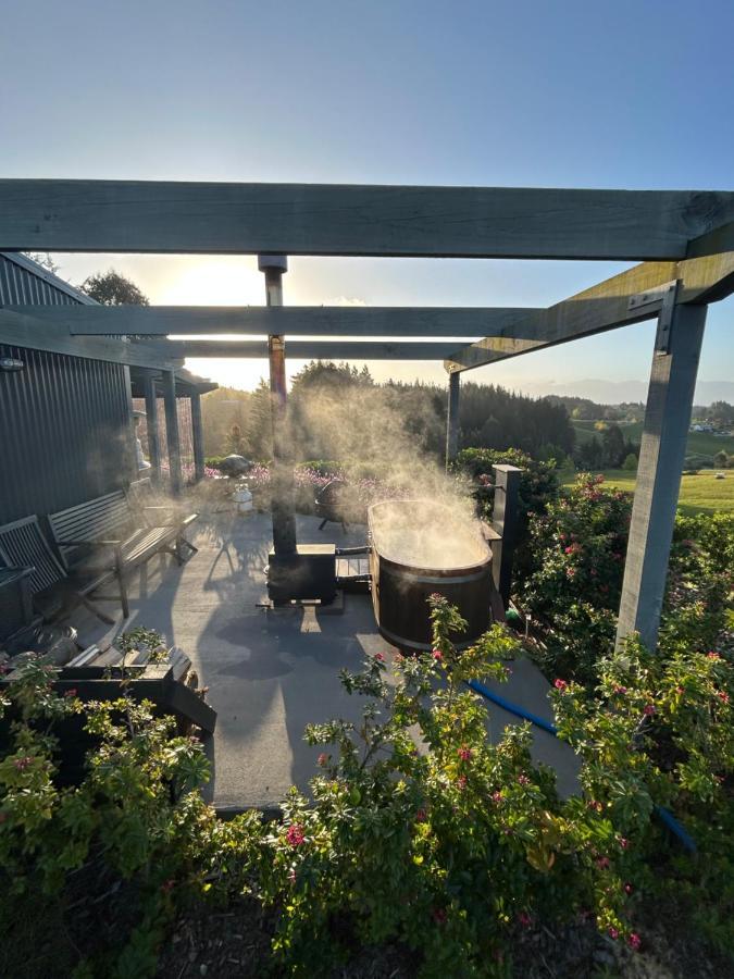 The Shed With A View Apartamento Mahana Exterior foto