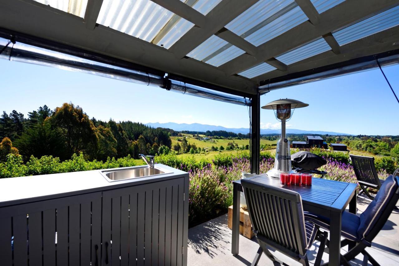 The Shed With A View Apartamento Mahana Exterior foto